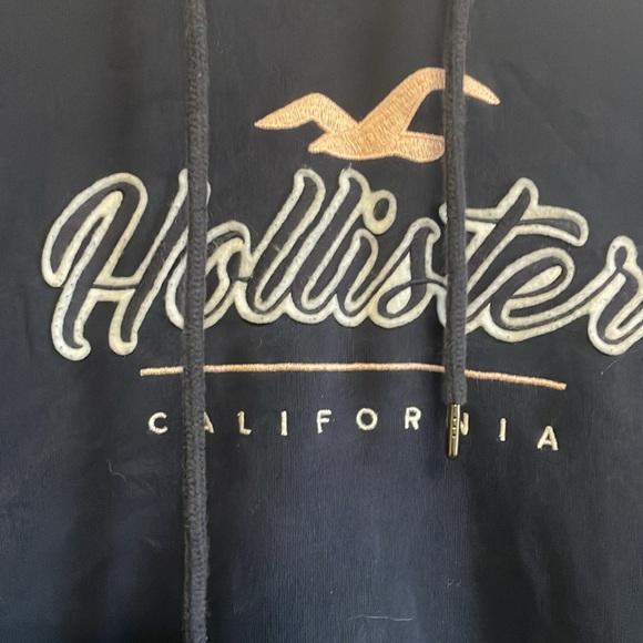 Hollister hoodie - Picture 2 of 3